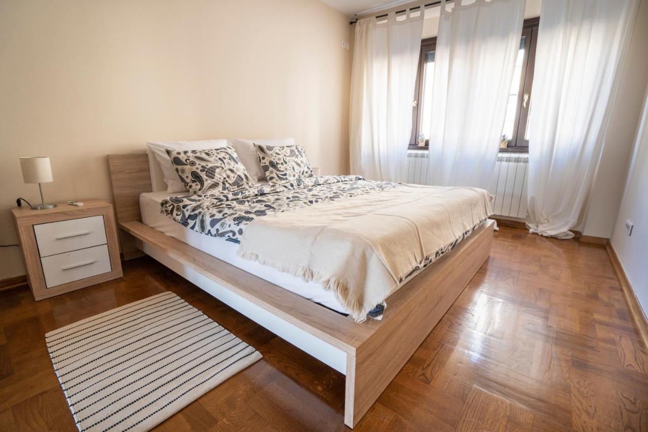 Desire, City Center Apartment Terazije Beograd Bagian luar foto